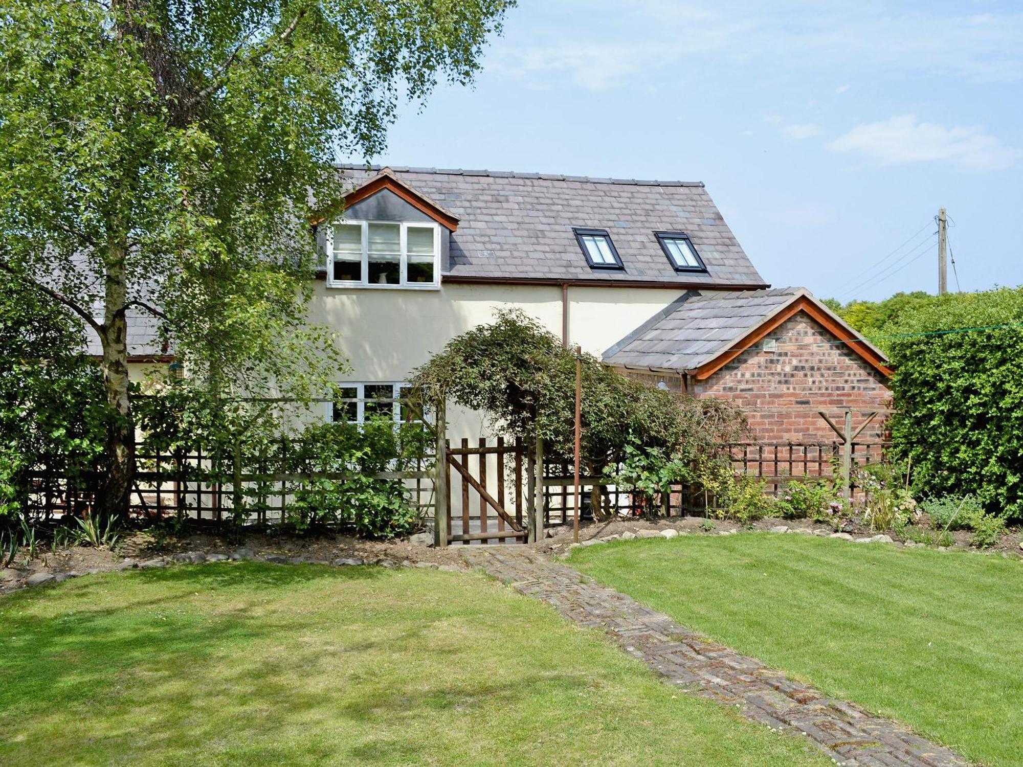 Woodhouse Cottage Hawarden Exterior photo